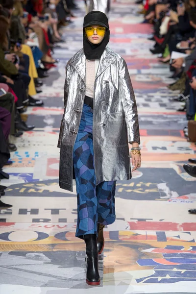 Look 35